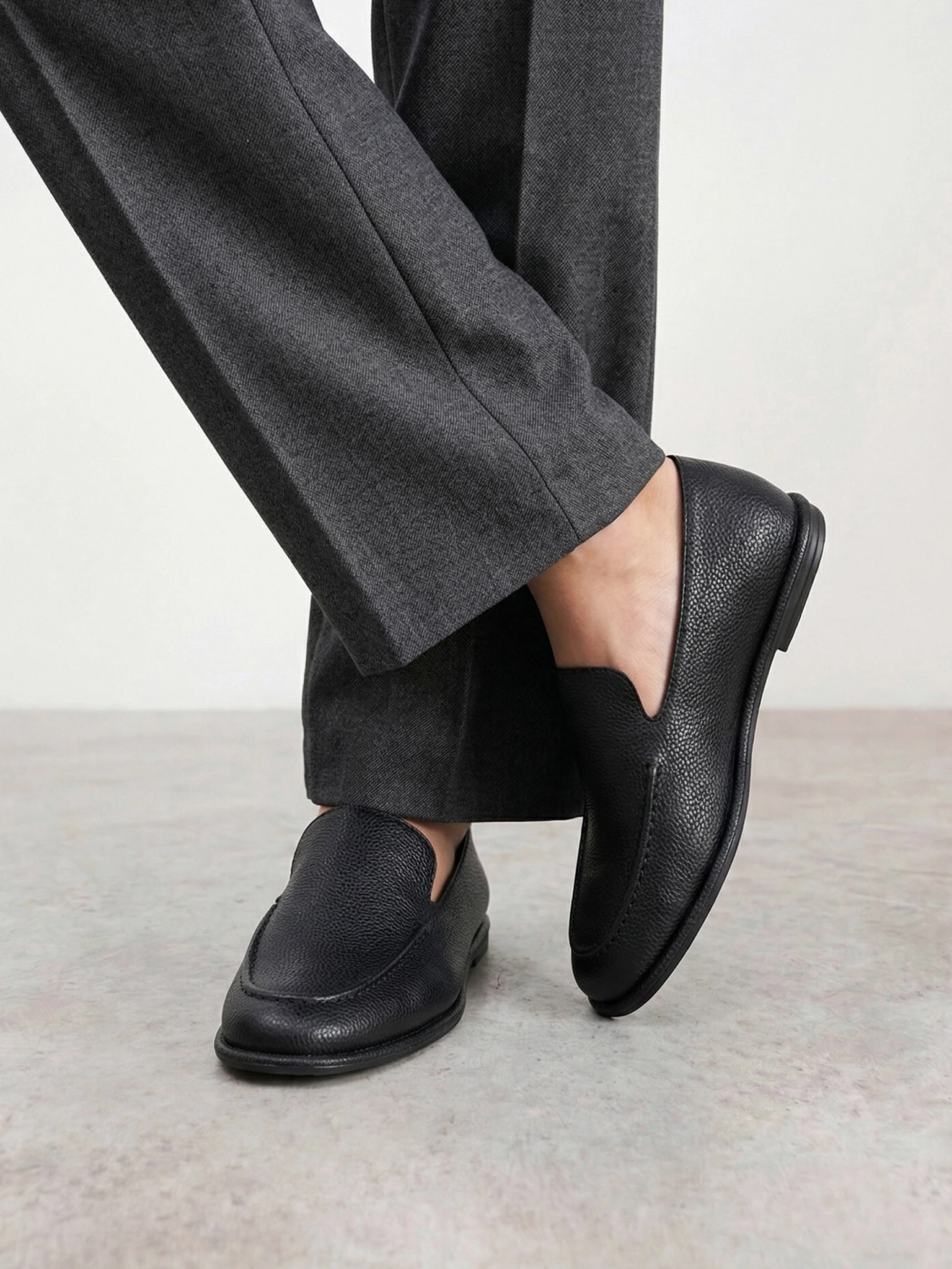 Туфли черного цвета на венском каблуке 